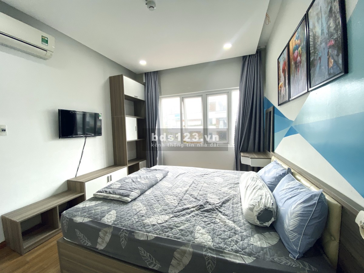 Cần bán căn hộ Monarchy 2 phòng ngủ full nội thất đầy đủ giá tốt