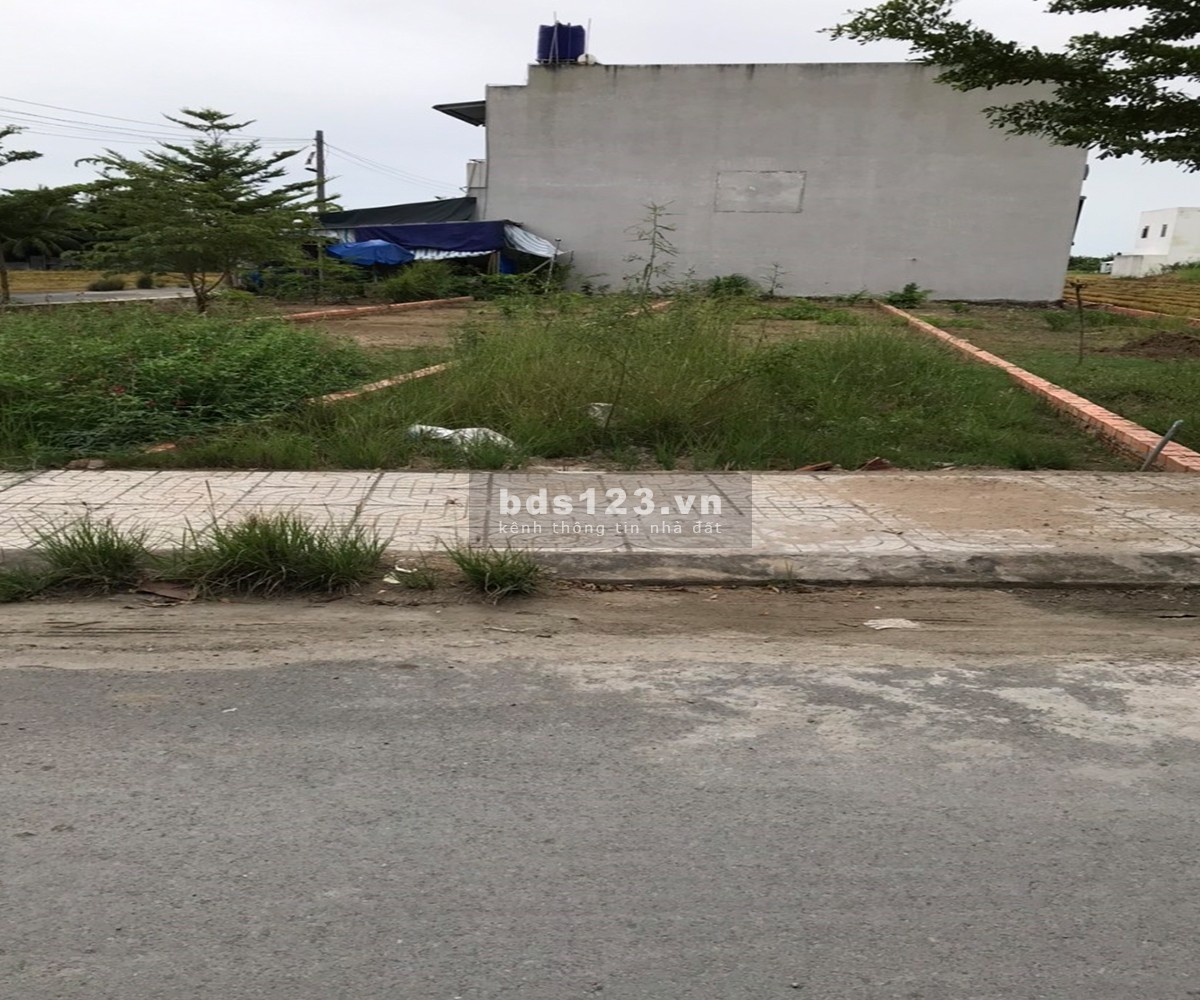 Chính chủ Bán Đất mặt Tiền Kinh doanh đường 19/5 xã Tân Lân