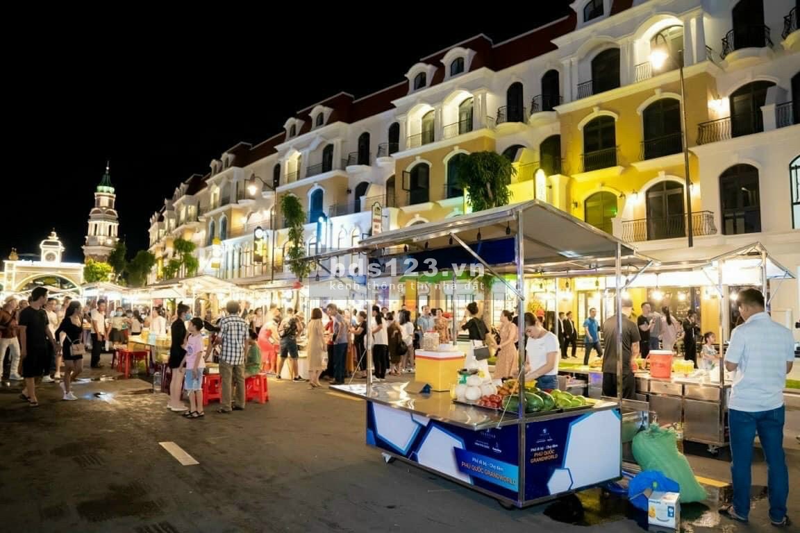Chính chủ cần bán căn shophouse HD09 đối diện 4 tòa chung cư Zenpark - dự án Vinhomes Ocean Park 1