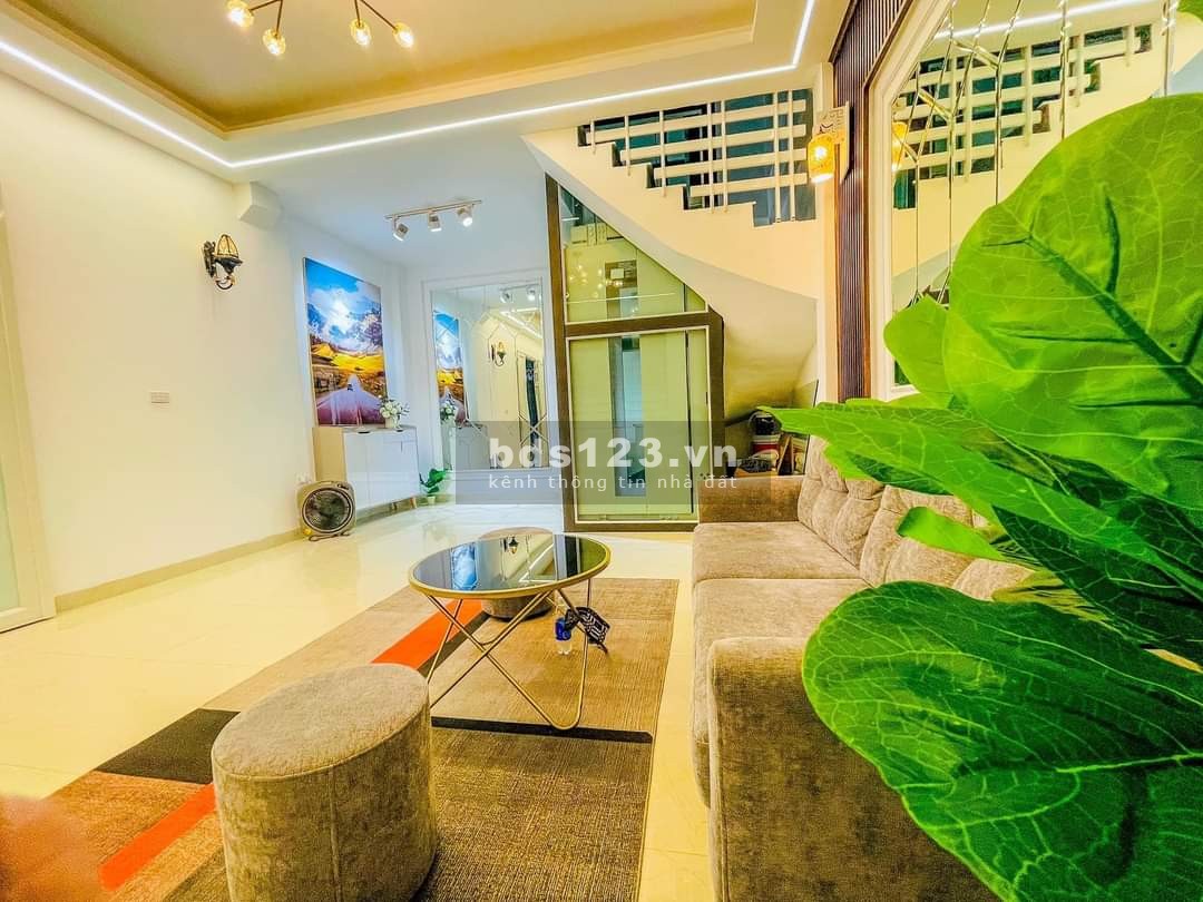 Siêu phẩm đường Trần Quốc Vượng, 6 tầng, thang máy, giá 4.95 tỷ