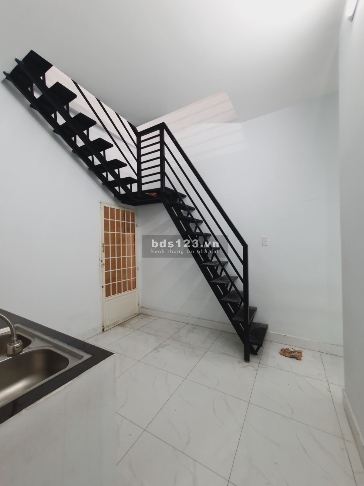 Bán Nhà HXH Đường số 11, Tăng Nhơn Phú B, dt 40m2 giá 3 tỷ 350, khu vực có an ninh