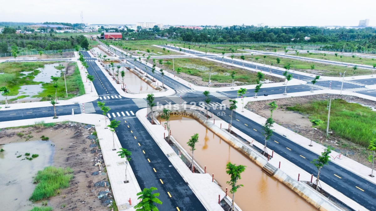 Đất nền shophouse mặt tiền TL830, từ 2.7 tỷ/nền, thanh toán 36 tháng
