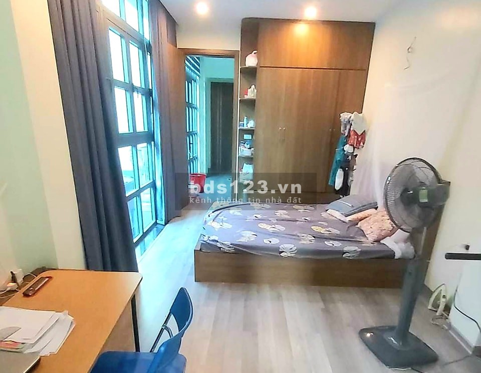 Cần bán nhà trung tâm Quận Thanh Xuân, diện tích 35m2, giá 3.5 tỷ