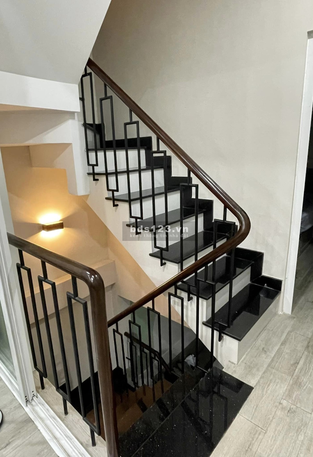 Bán Nhà Dân Xây ngõ thẳng cạnh phố Khương Đình Thanh Xuân DT 45m² x 4 tầng giá chỉ hơn 3 tỷ