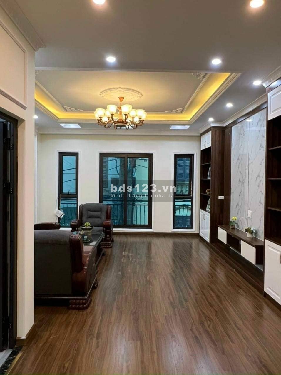Bán tòa nhà mặt phố Quận Thanh Xuân lô góc kinh doanh, mặt tiền 5m, 10 phòng khép kín