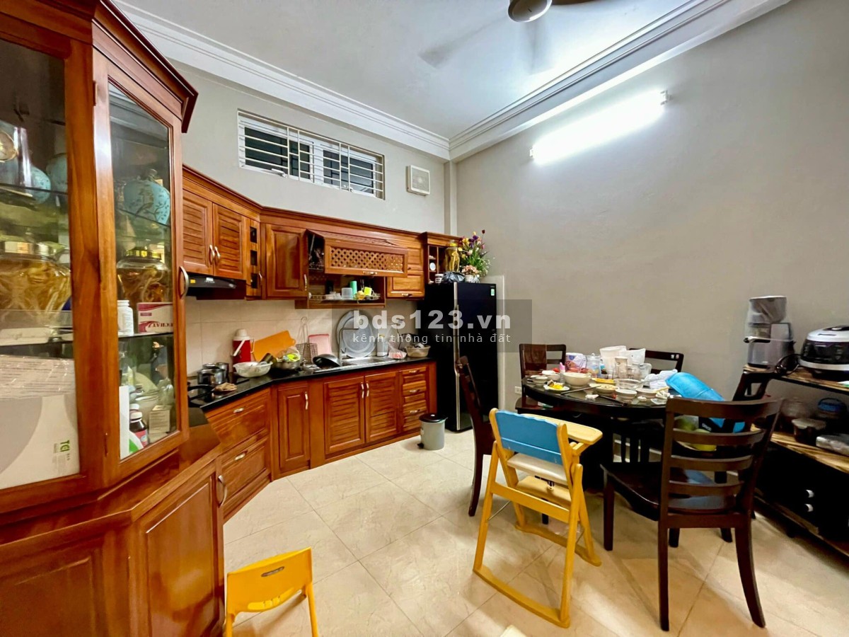 Bán nhà Tô Hiệu ngõ ba gác xe máy tránh diện tích 50m², giá…