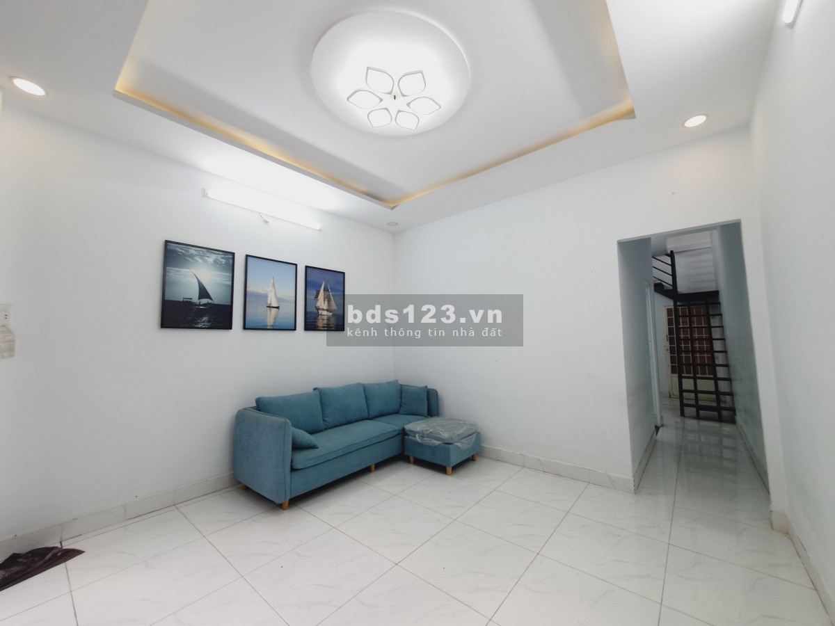 Bán Nhà HXH Đường số 11, Tăng Nhơn Phú B, dt 40m2 giá 3 tỷ 350, khu vực có an ninh