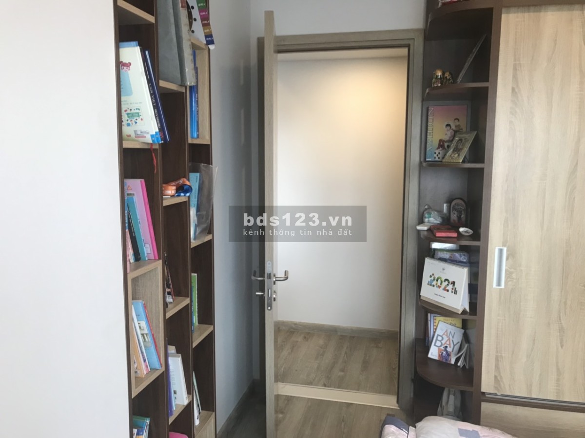 Cần bán căn hộ căn 58m, 2NG 1VS, Tại Ecopark, giá 2ty350 BP đủ đồ. LH 0964 109 408
