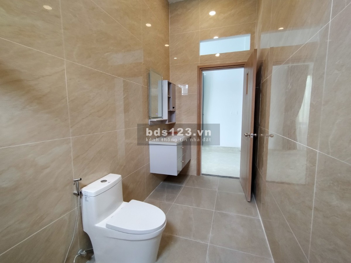 Cho thuê biệt thự mới xây dtsd 510m2 giá 28 triệu/tháng, Quận 12