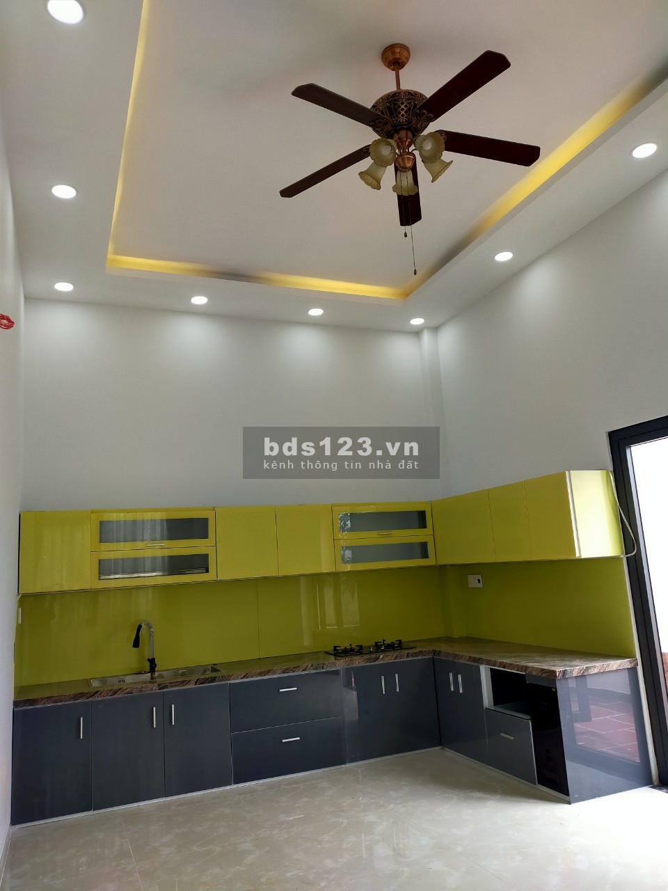 Cho thuê biệt thự mới xây dtsd 510m2 giá 28 triệu/tháng, Quận 12