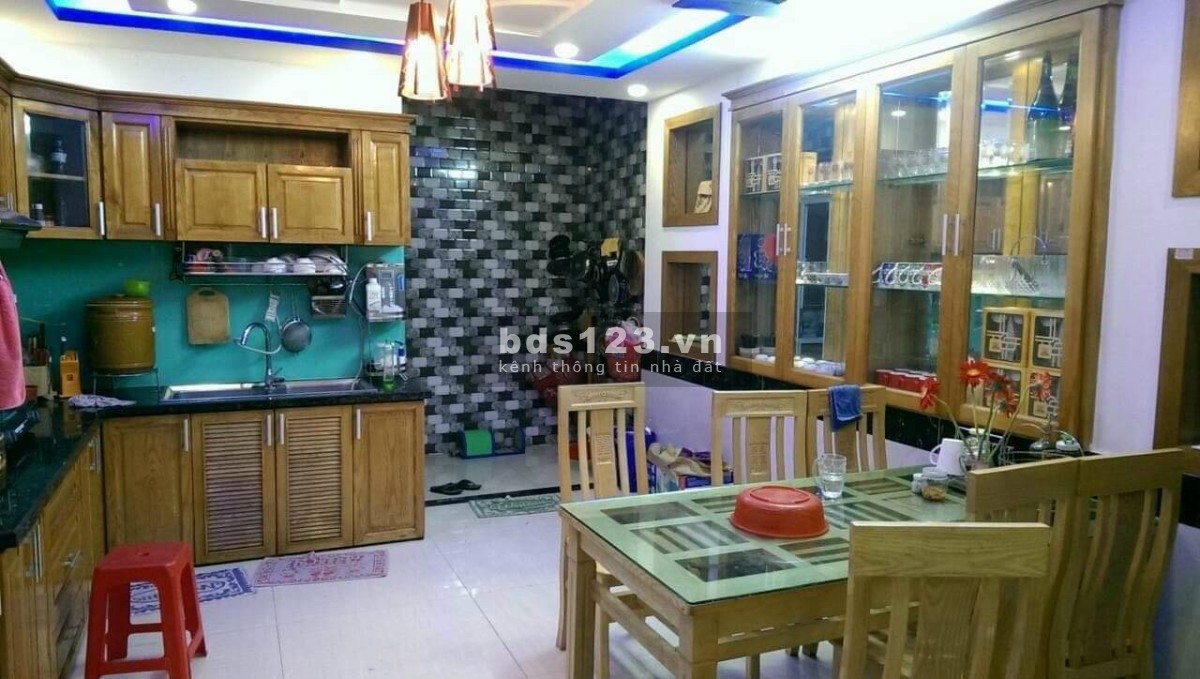 Bán nhà mặt tiền kinh doanh Đồng Đen, Bàu Cát, 5 tầng giá bán chỉ 8,2 tỷ