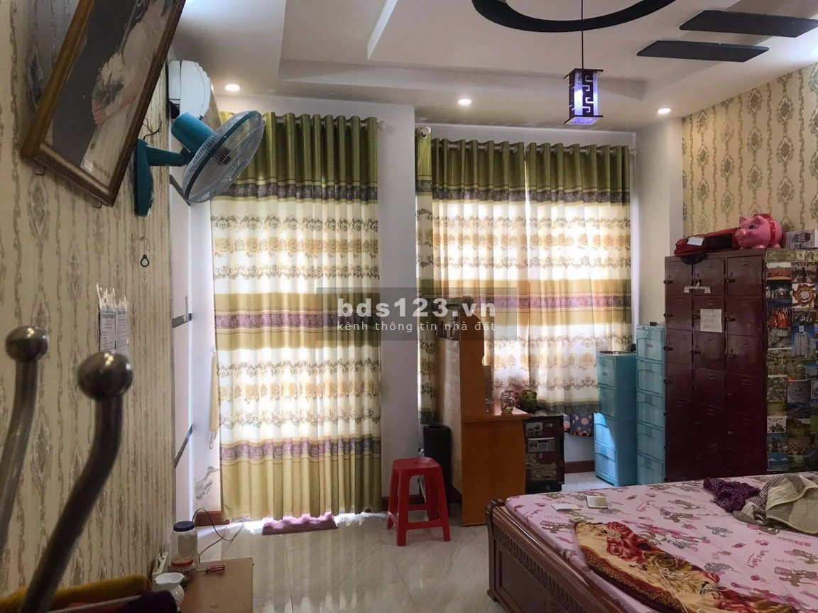 Bán nhà mặt tiền kinh doanh Đồng Đen, Bàu Cát, 5 tầng giá bán chỉ 8,2 tỷ