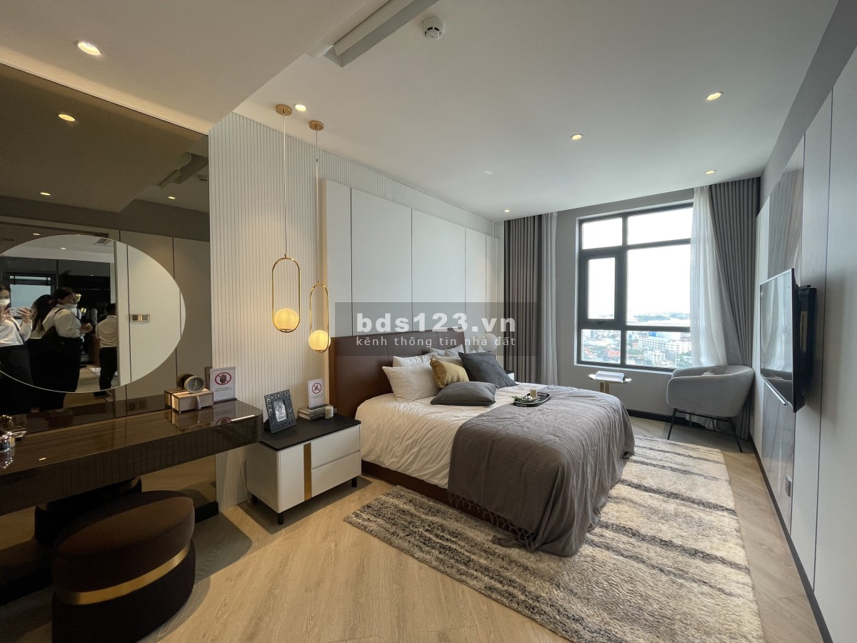Cần bán căn 2 PN, diện tích 89m2, view Landmark 81 ngân hàng hỗ trợ vay