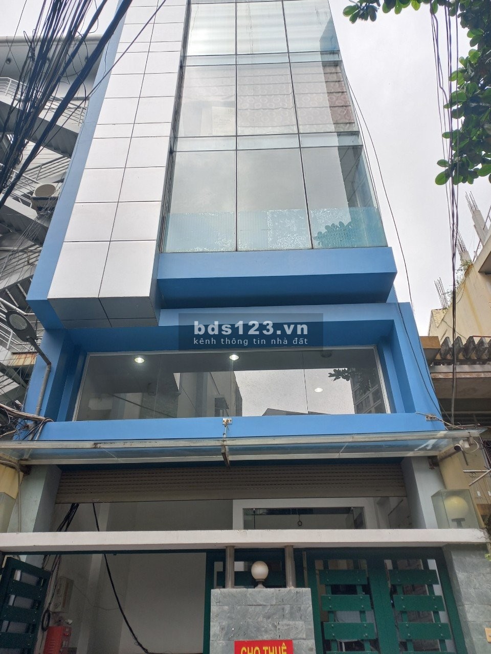 Văn Phòng kho hàng cách sân bay 1km tiện ích đầy đủ, liên hệ 0333366201