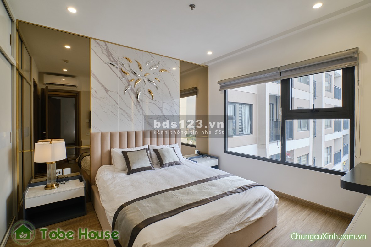 Cần bán gấp căn 3N2WC full nội thất,view đh VINUNI giá chỉ 2.5 tỷ