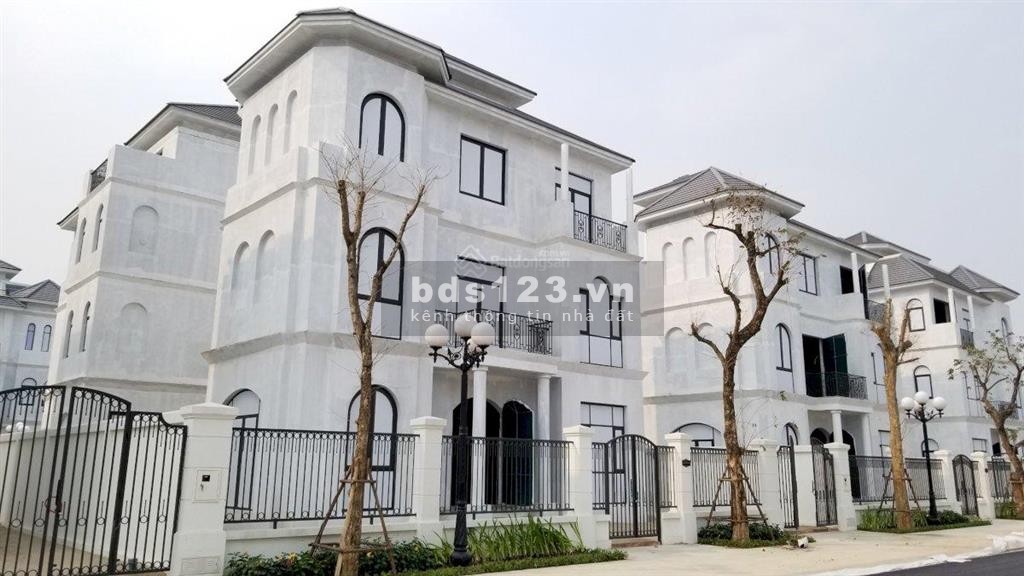 Bán biệt thự đơn lập Vinhomes Green Villas Nam Từ Liêm dt 235m2, giá ưu đãi
