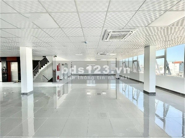 Cần sang nhượng văn phòng cho thuê quận Phú Nhuận 145m2