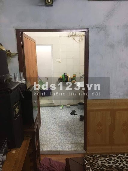 Chưa tới 2 tỷ có nhà riêng gần 30m² x 1,5 tầng, 2 mặt thoáng, thị trấn Đống Đa