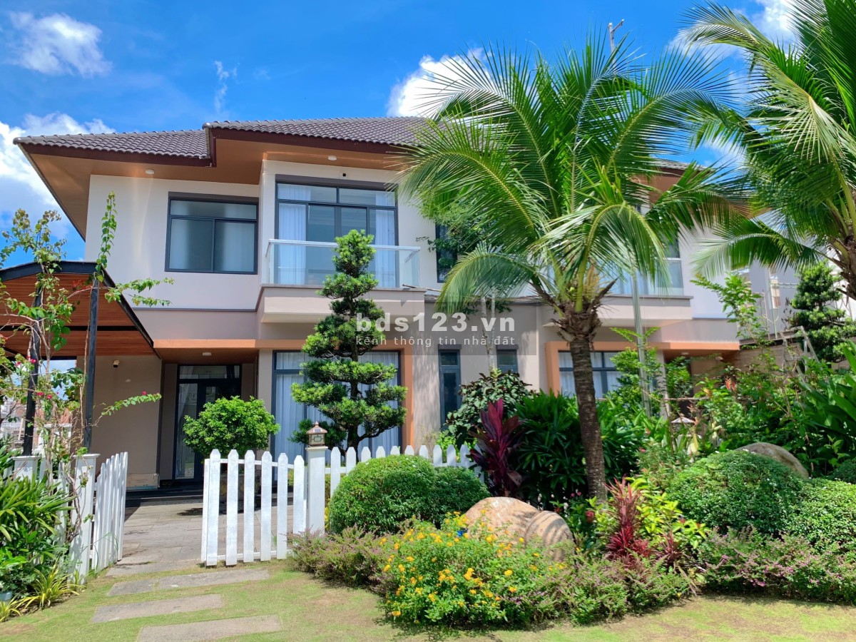 Chính chủ bán gấp nhà phố Bình Dương vừa xây dựng xong 2 lầu SHR trả trước 450 triệu còn lại góp