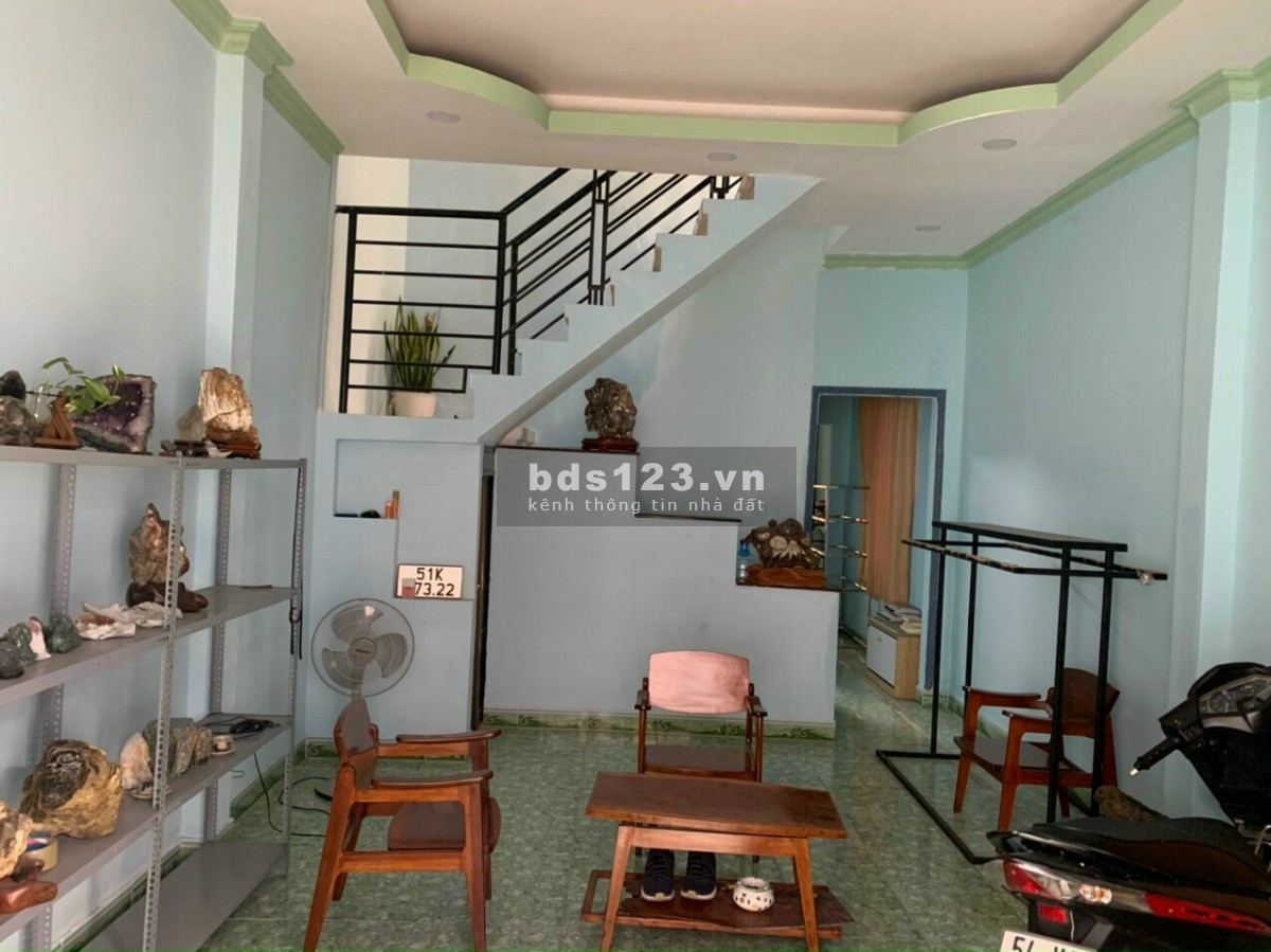 Sang tên nhanh gọn nhà khu dân cư Bình Tân diện tích 60m², giá 1,77 tỷ