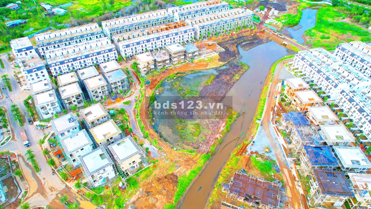 Chủ em ngộp hàng cần ra gấp căn BTSL giá không chênh và 1 số căn lk chênh nhẹ nhàng. LH: 0946576567