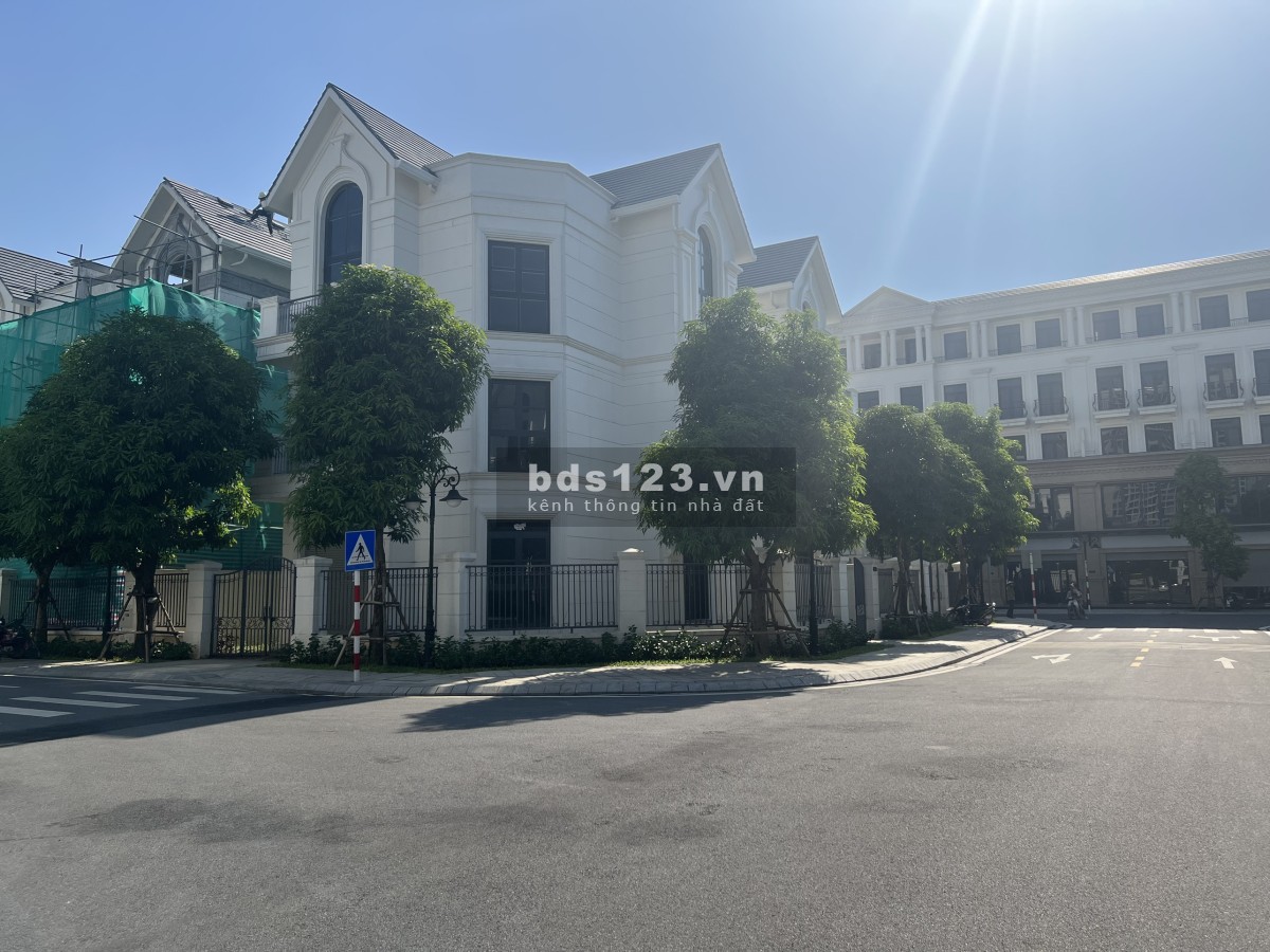 Đơn lập góc San Hô 224m² giá 48.8 tỷ Vin Gia Lâm LH 0985941715