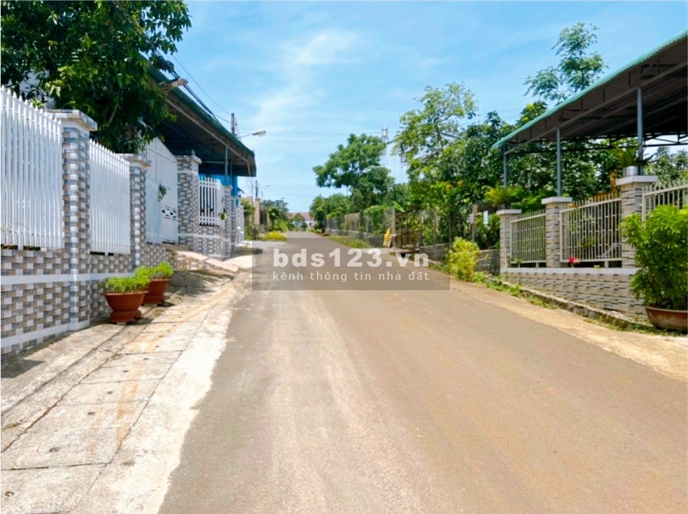 424m2 820tr xã ĐamBri, MTĐ Trần Quý Cáp, sổ hồng sẵn