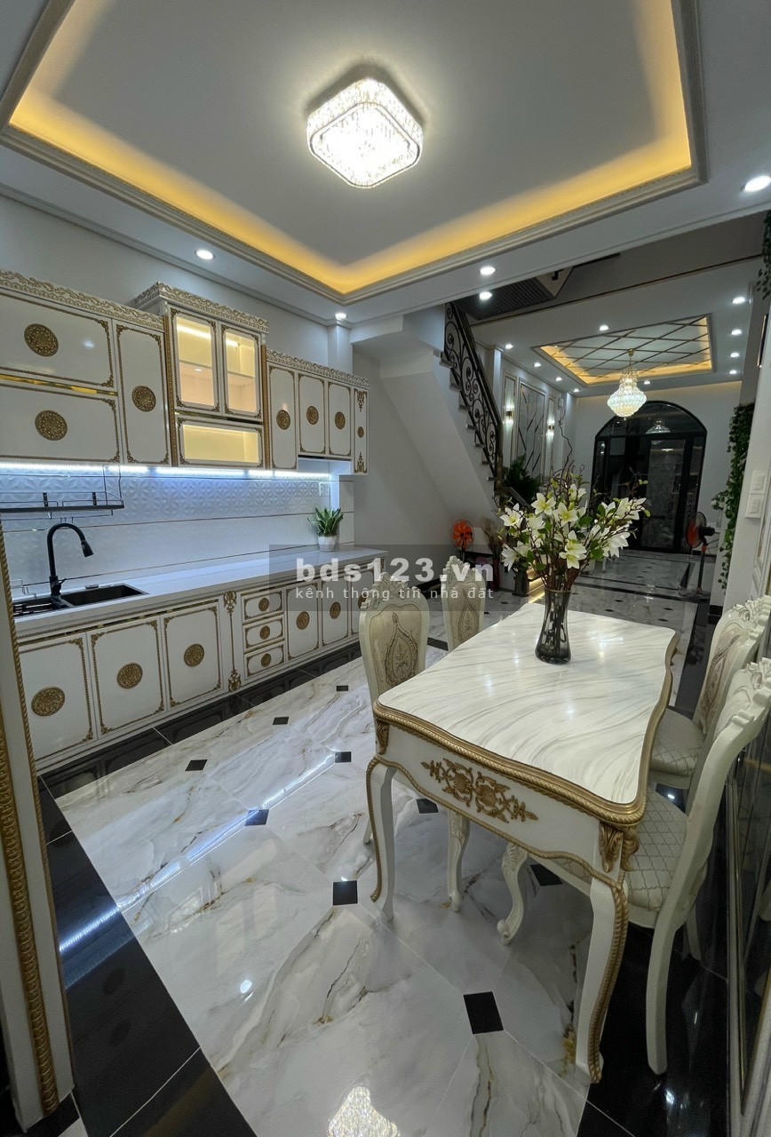 Vip nhà mới xây gần trung tâm thương mại Aeon Mall Bình Tân