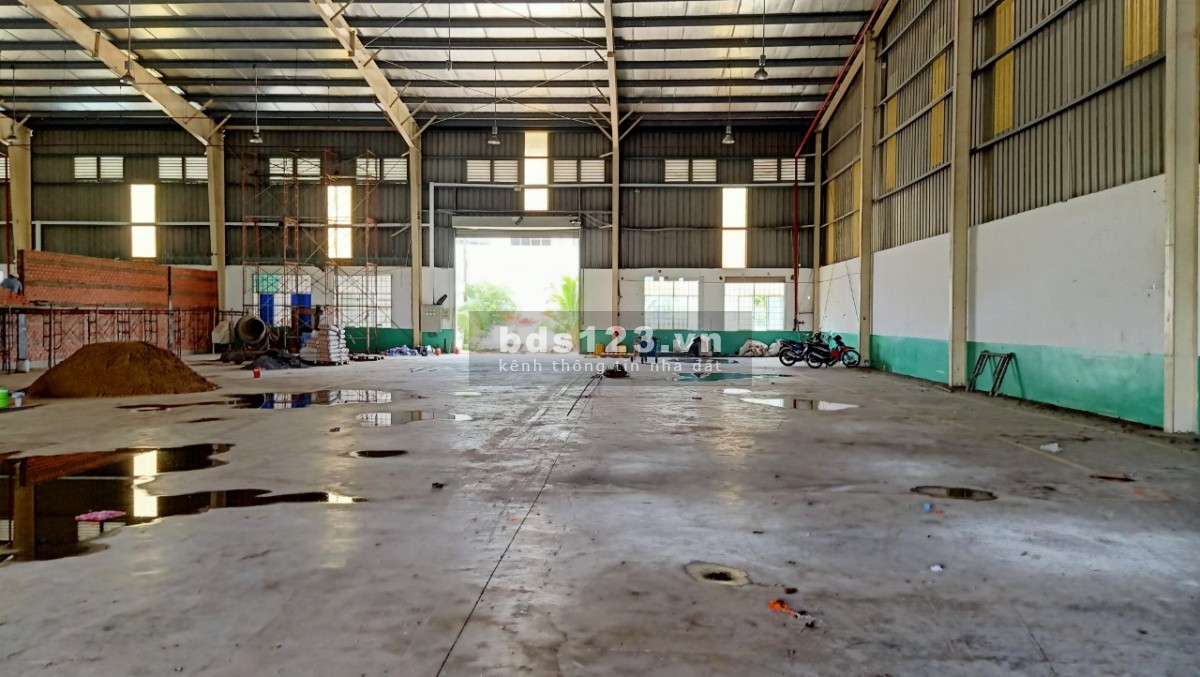 Cho thuê kho dtsd 1000m2 KCN Long Hậu, Cần Giuộc, Long An