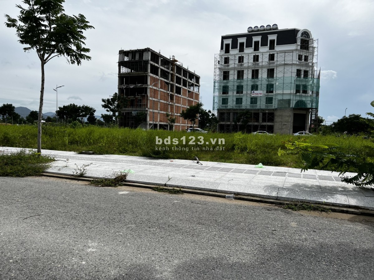 Đất thổ cư ven gần biển Ninh Thuận giá 4,1 tỷ liên hệ 0796526889