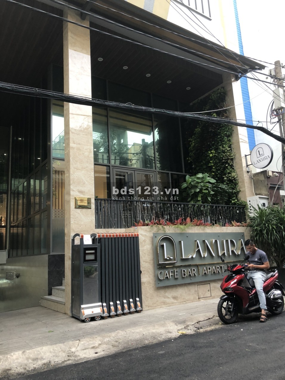Nhà 4 tầng, đường Cộng Hoà MTKD 6x28, gần đường Hoàng Hoa Thám đi vào vào sân bay nhà gas T3.