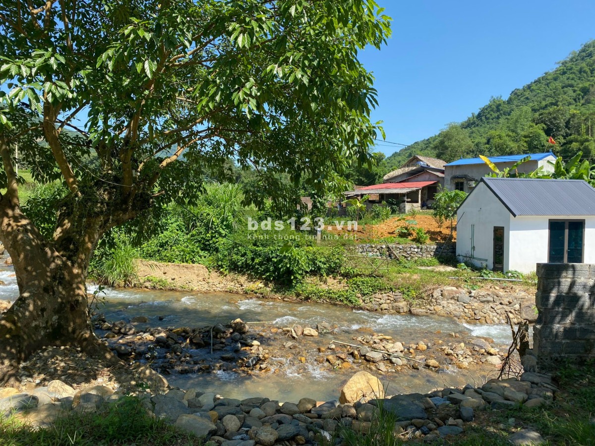 Cần bán khu đất nghỉ dưỡng bám suối 2,4ha TP Hoà Bình