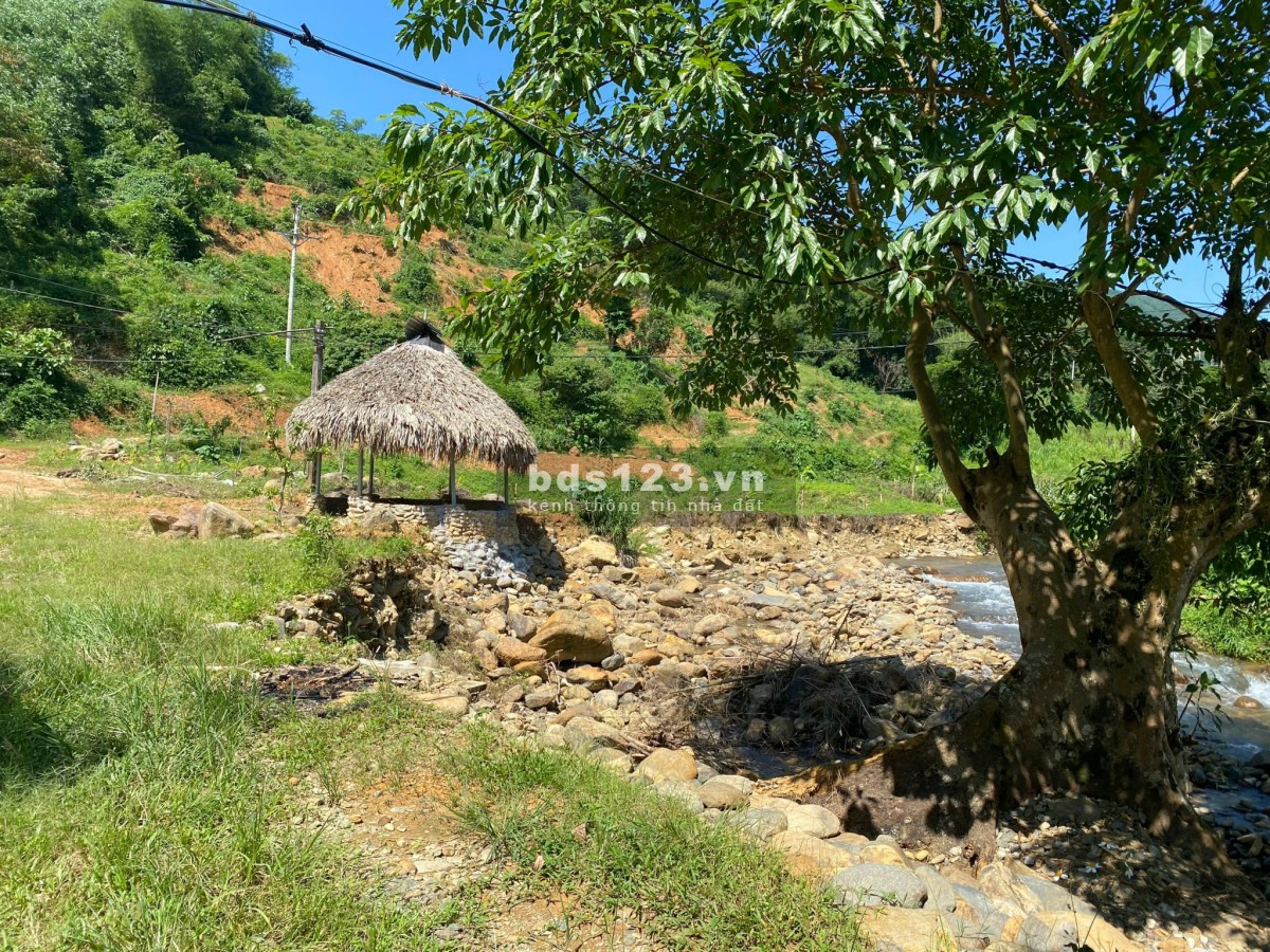 Cần bán khu đất nghỉ dưỡng bám suối 2,4ha TP Hoà Bình