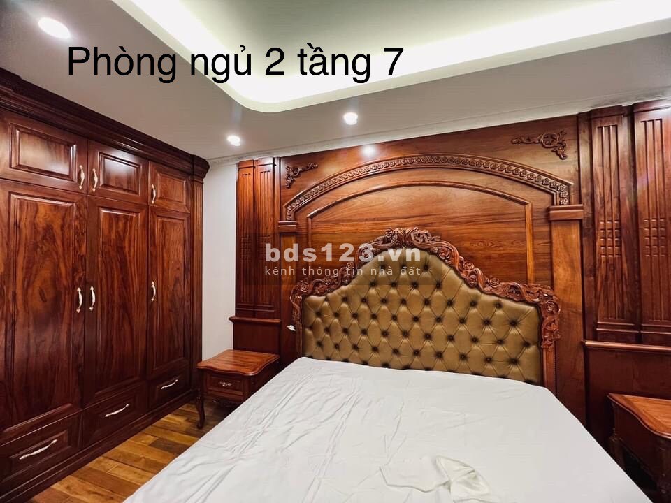 Cho thuê nhà văn phòng lô đất vàng mặt đường Nguyễn Xiển, sàn 130m2