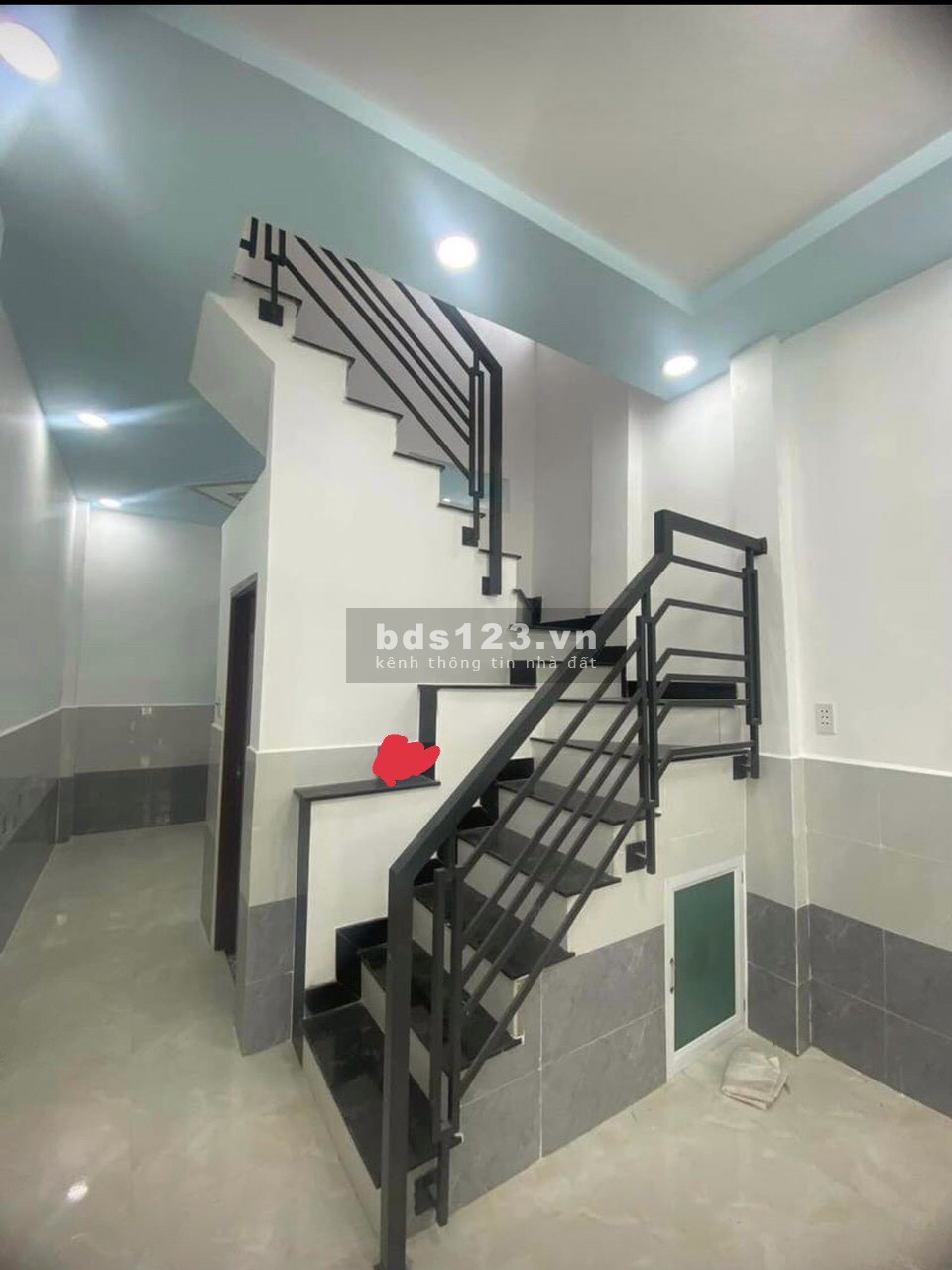 Bán nhà đẹp Quận 12, DTSD 27m² giá bán nhanh 1,26 tỷ đồng, sổ hồng riêng