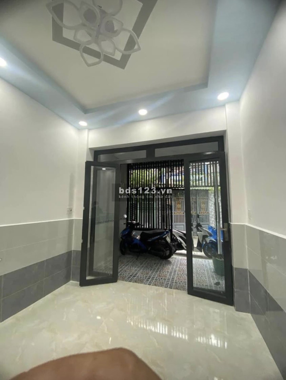 Bán nhà đẹp Quận 12, DTSD 27m² giá bán nhanh 1,26 tỷ đồng, sổ hồng riêng