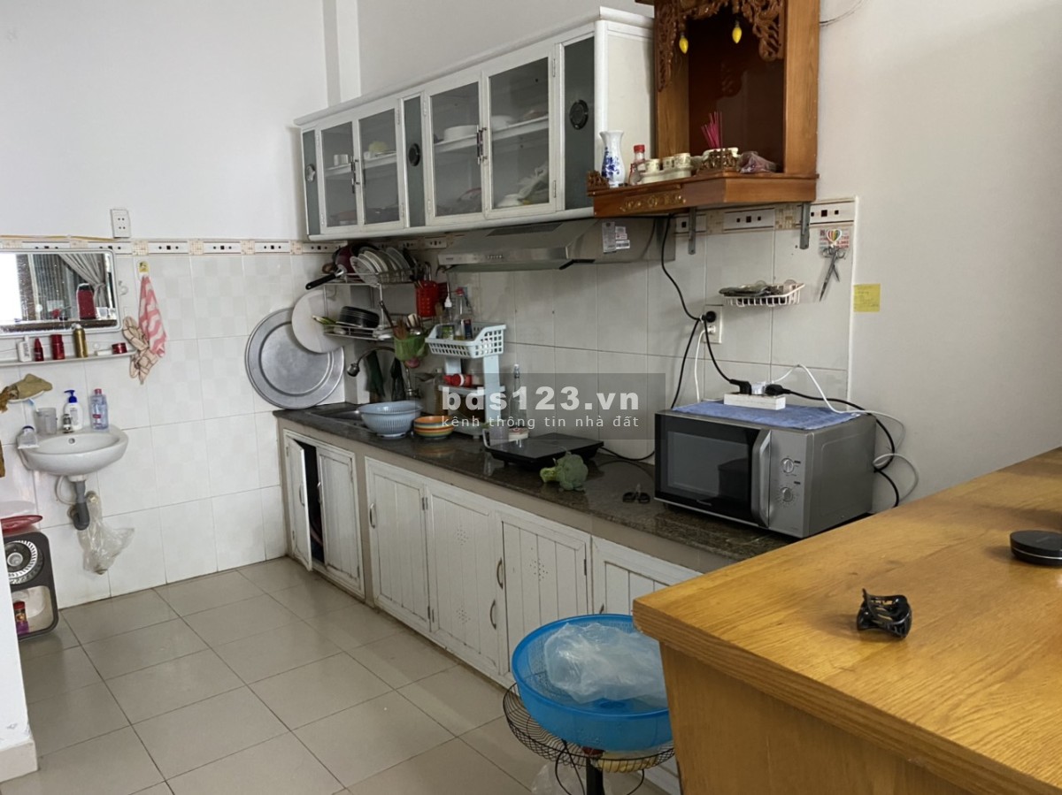 Bán nhà 2 tầng 2 mặt kiệt 572/65 Ông Ích Khiêm, khu an ninh