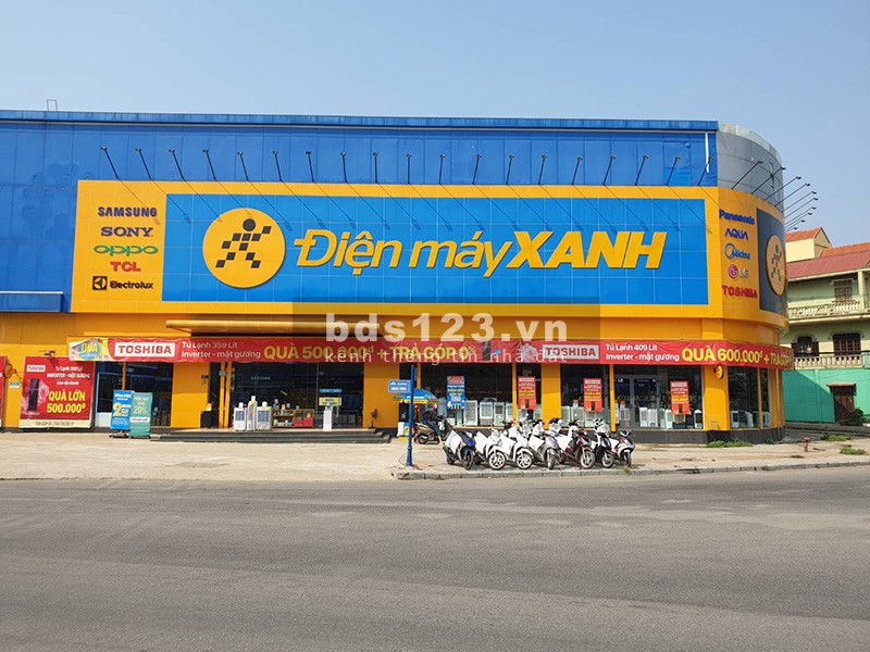 Bán gốc 2 mặt tiền nhựa 32m2, dt 800m2 thổ, sổ hồng riêng khu dân đông. lh 0901775755