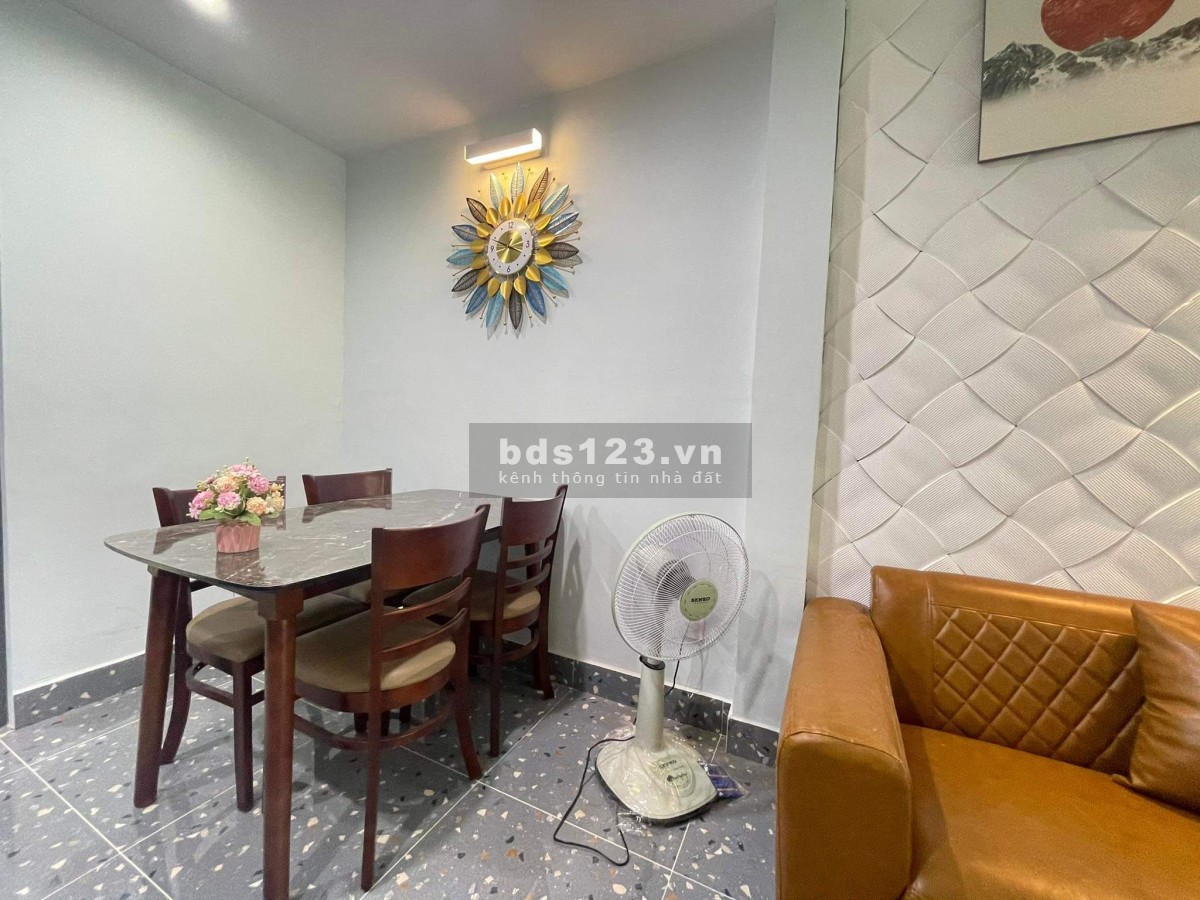 Nhà bán hẻm xe hơi, Hòa Bình, Hiệp Tân, diện tích 24m², giá bán 2,65 tỷ