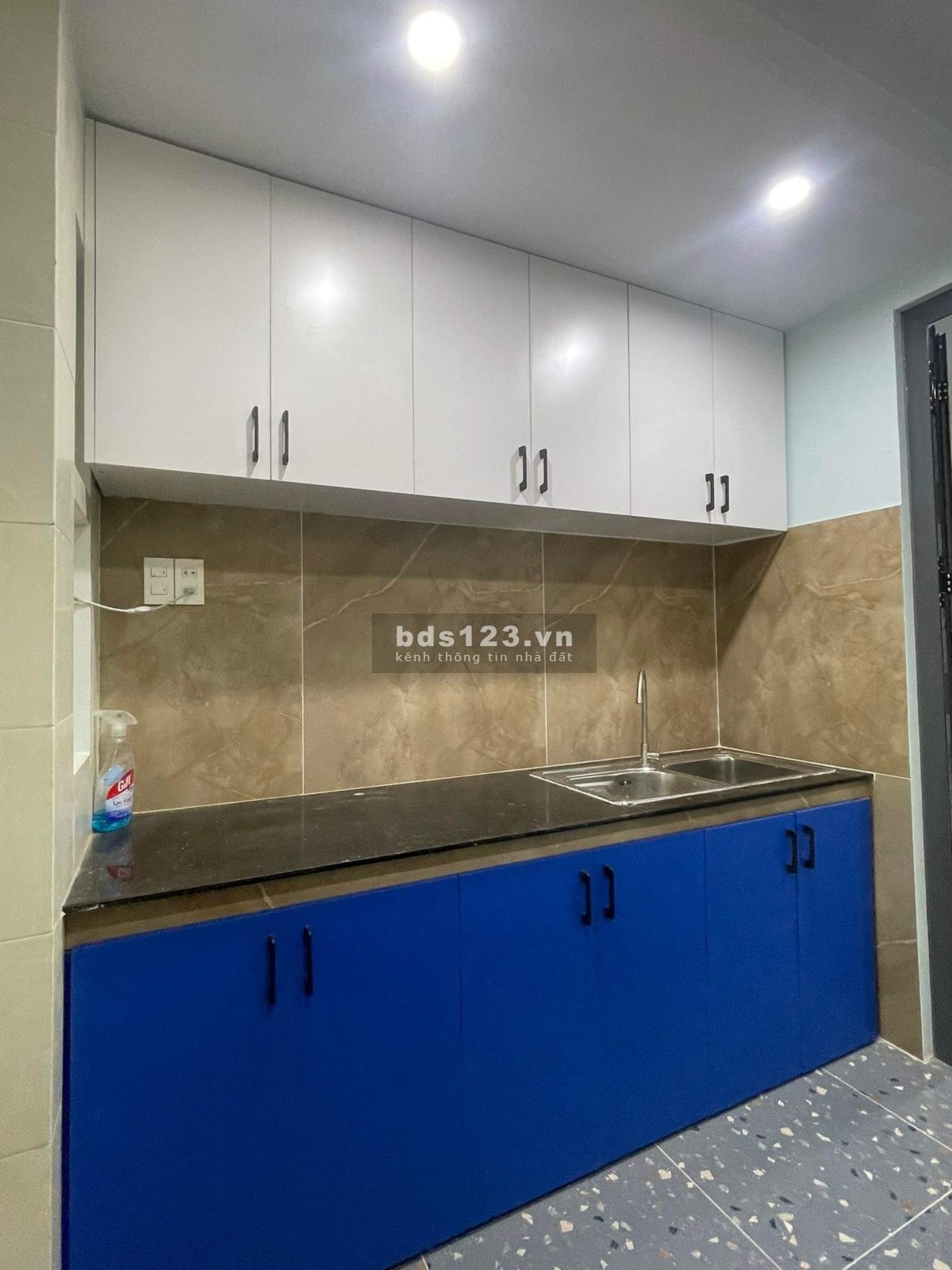 Nhà bán hẻm xe hơi, Hòa Bình, Hiệp Tân, diện tích 24m², giá bán 2,65 tỷ