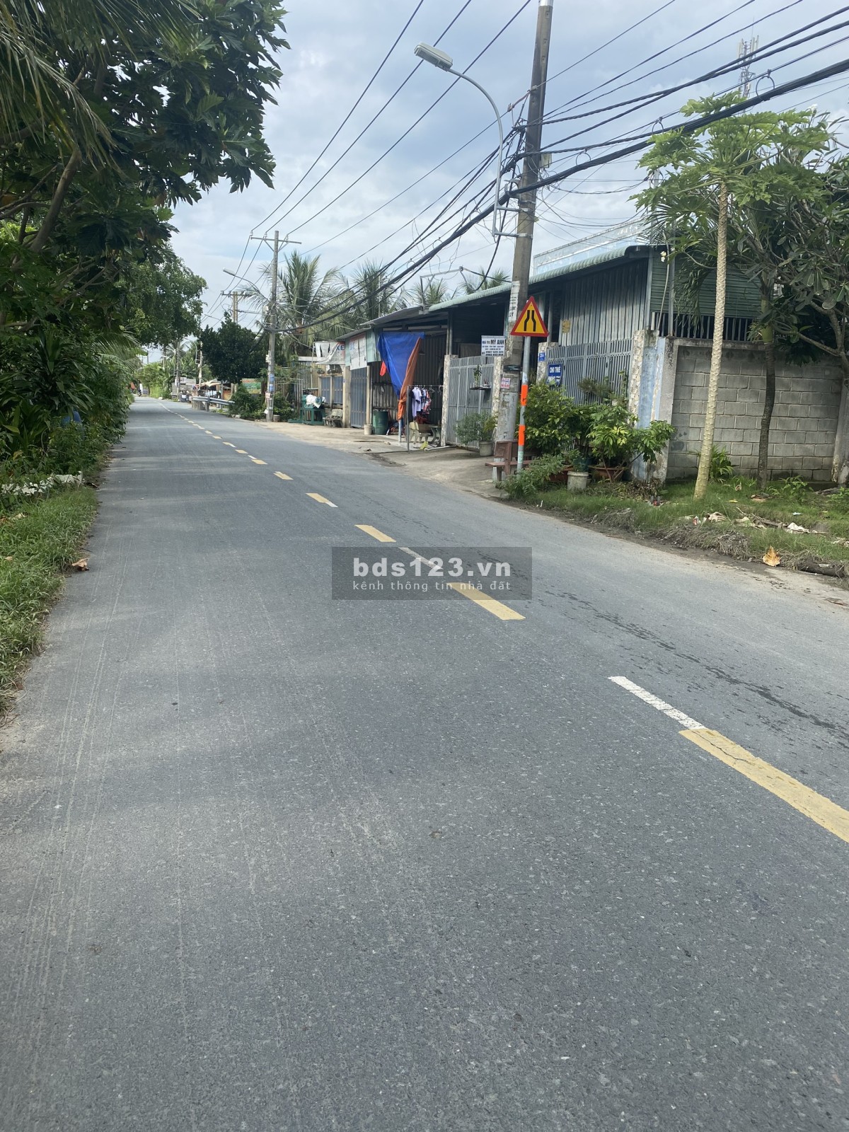 Đất ngay UBND xã Tân Nhựt, Bình Chánh. Giá 3,5tr/m2 sổ đỏ rõ ràng!
