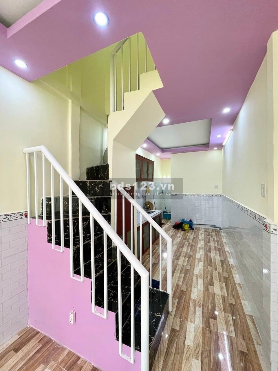 Nhà 1 sẹc đường Nam Lân, Bà Điểm, Hóc Môn, DT 38,8m², giá 1,33 tỷ đồng sổ hồng riêng