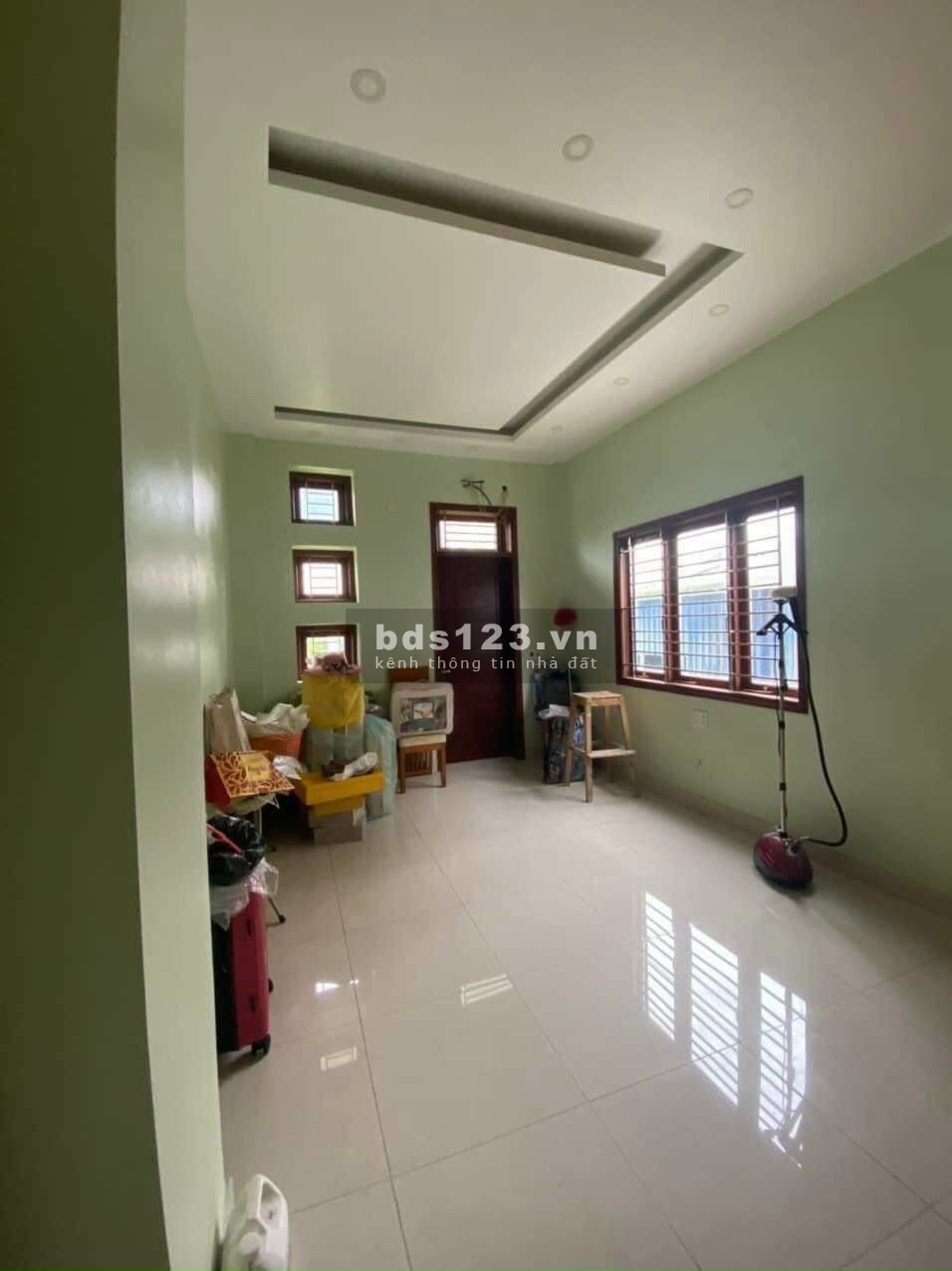 Bán nhà thiết kế chắc chắn đúc kiên cố DT 411m² x 3 tầng, LH 0915153369