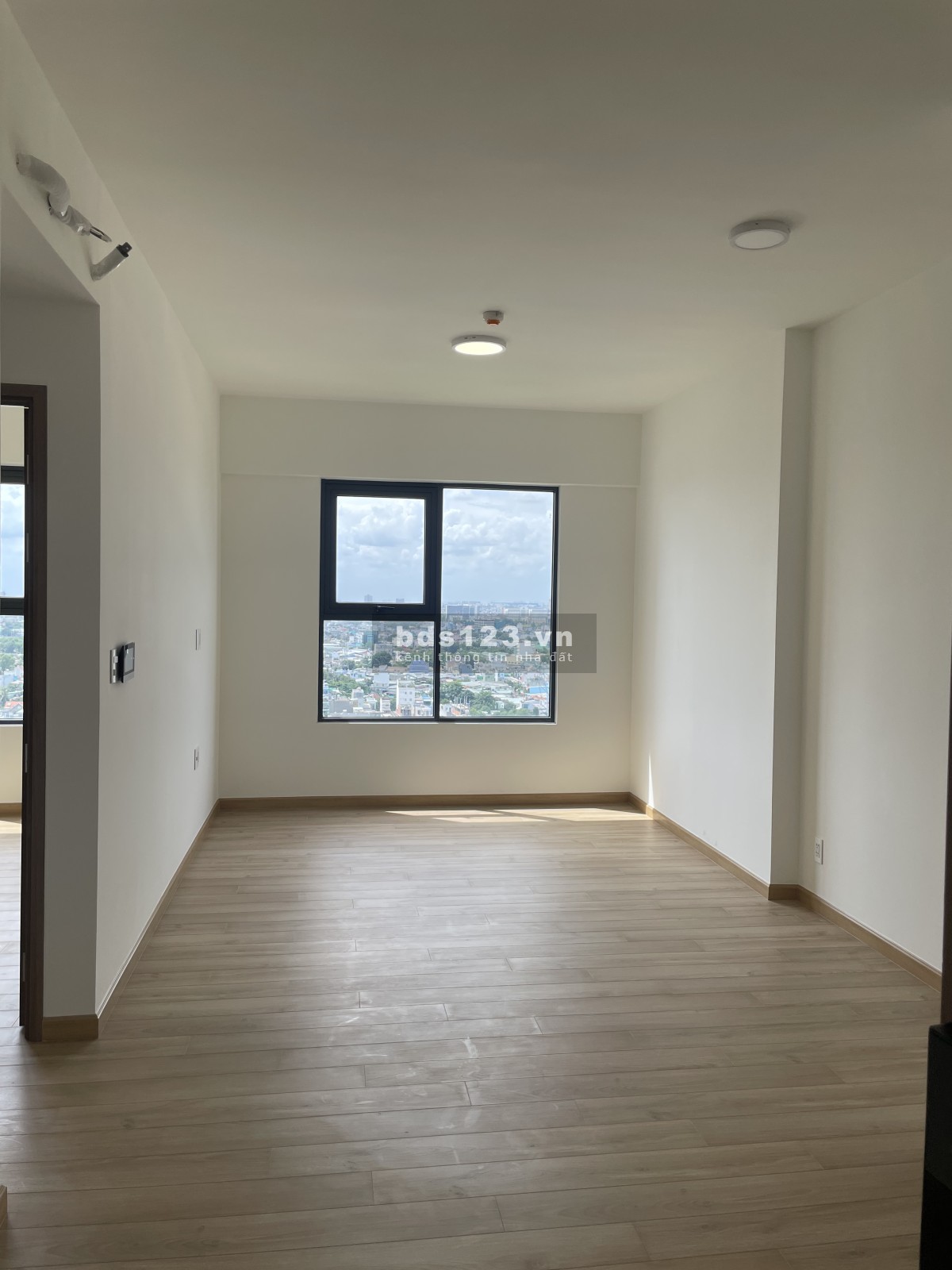Không có nhu cầu ở, cần bán lại căn hộ akari city giá tốt