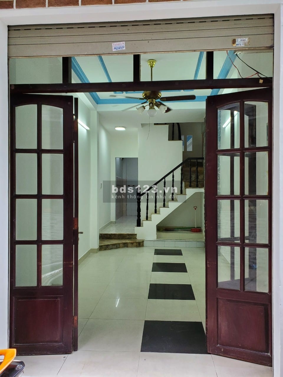 Nhà giá rẻ, hẻm thông vĩnh viễn, quận 10, gần chợ trường học, bệnh viện, nhiều tiện ích
