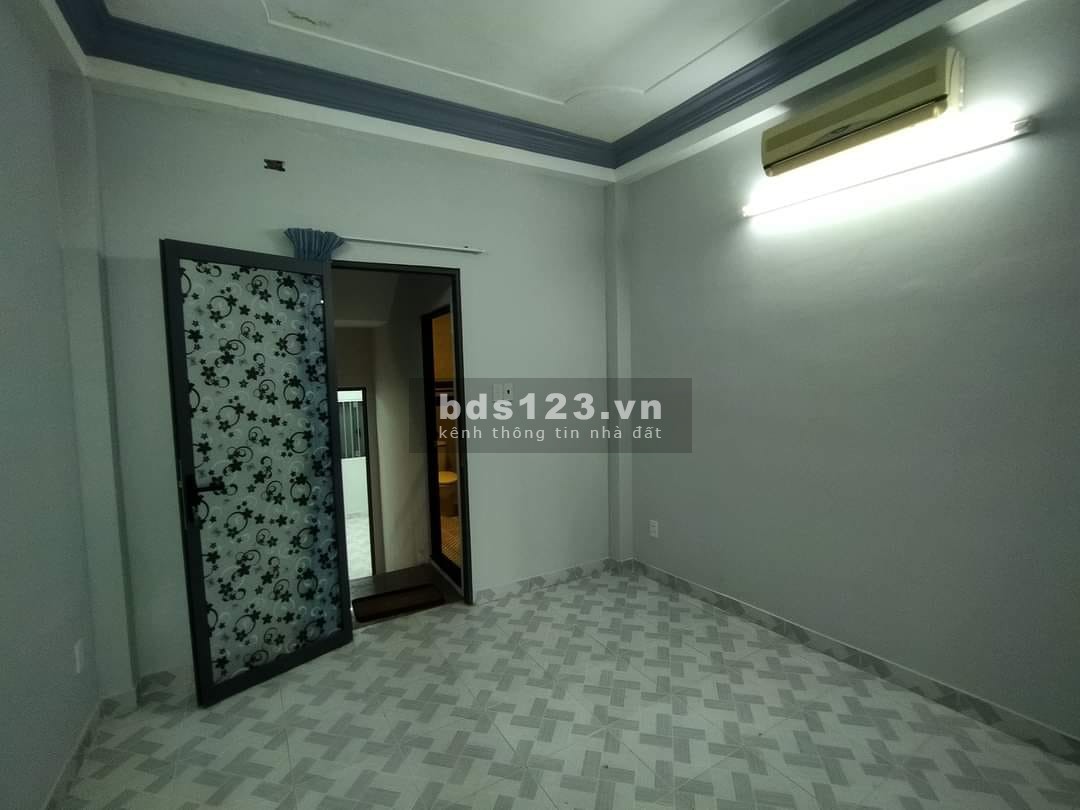 Nhà bán Quận Tân Bình, phường 5 dọn vào ở được ngay, LH 0775153165