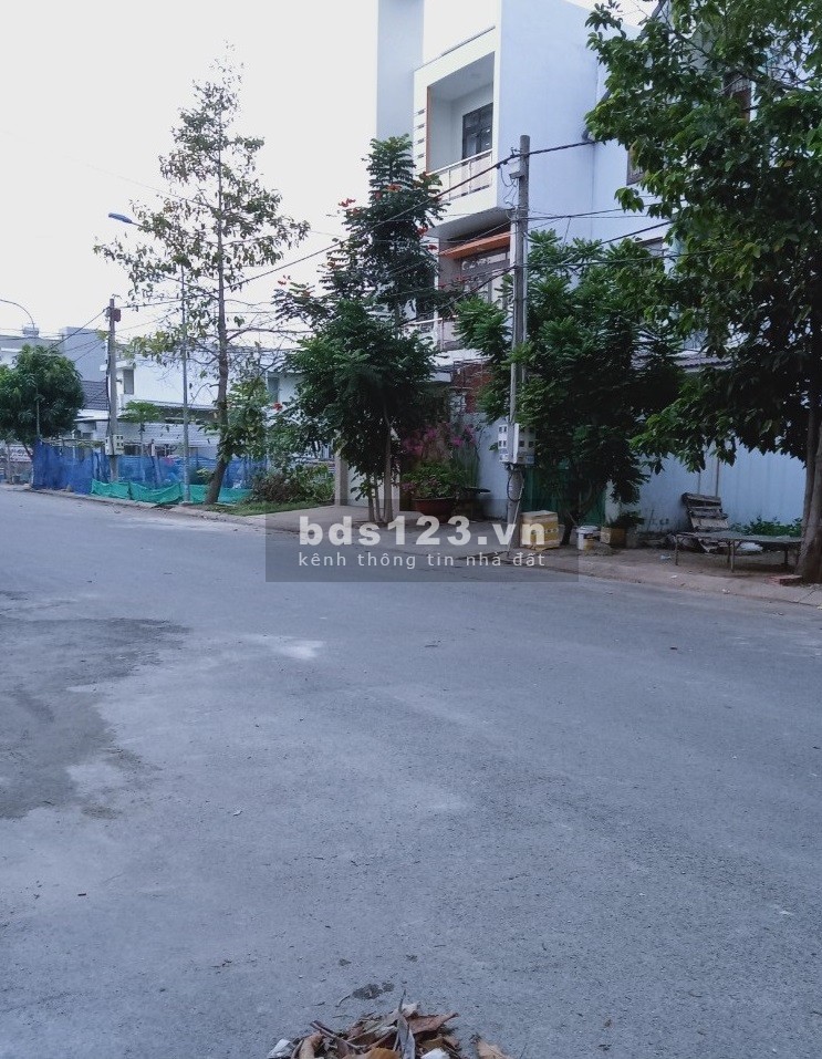 Chính chủ cho thuê nhà đường oto Vĩnh Phú 10 Bình Dương 13 tr