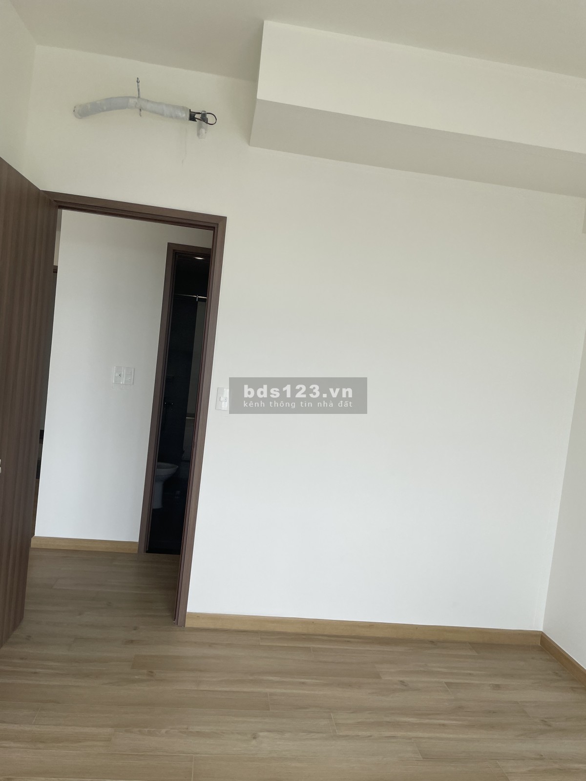 Không có nhu cầu ở, cần bán lại căn hộ akari city giá tốt