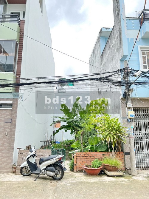 Cần bán lô đất nền cực hiếm mặt tiền hẻm xe hơi khu dân cư Kiều Đàm, Quận 7