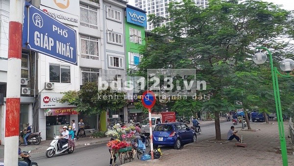 Bán toà nhà mặt phố Giáp Nhất, DT 90m² x 9 tầng, MT 5,8m, dòng tiền 1,8 tỷ/năm